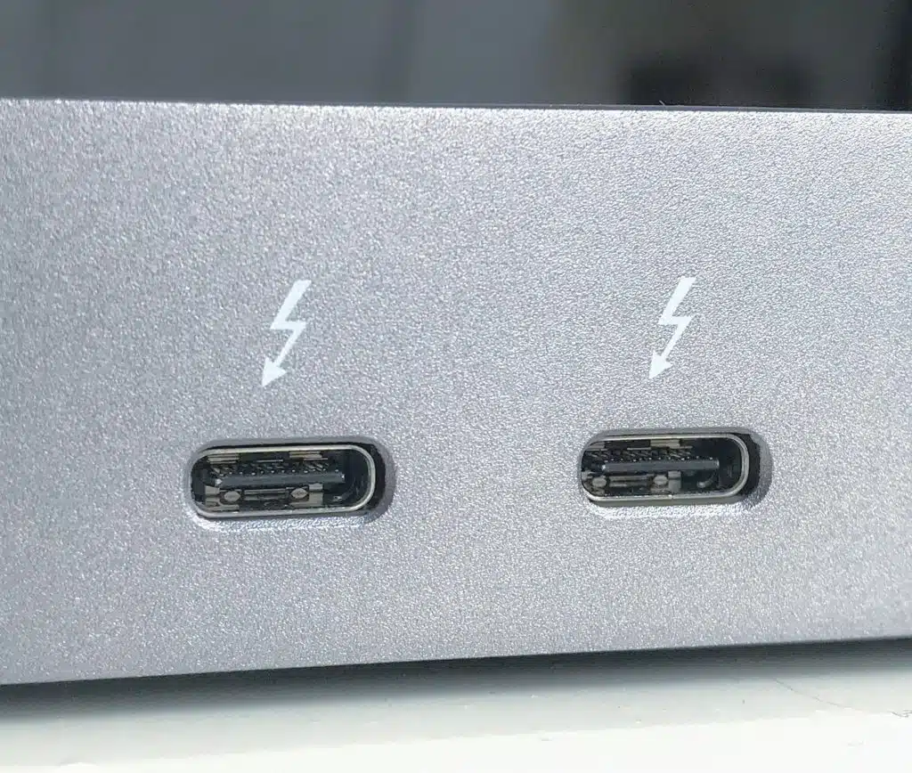 تفاوت بین USB C و Thunderbolt چیست؟ راهنمای جامع 2